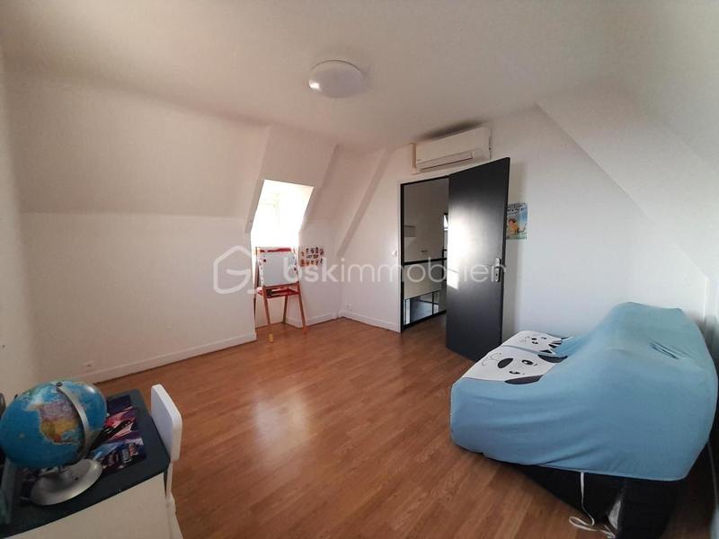 Maison - 163 m² - 5 pièces