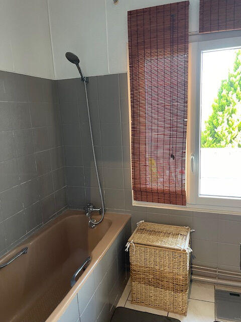 Maison - 210 m² - 5 pièces