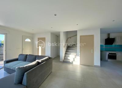 Maison - 97 m² - 5 pièces