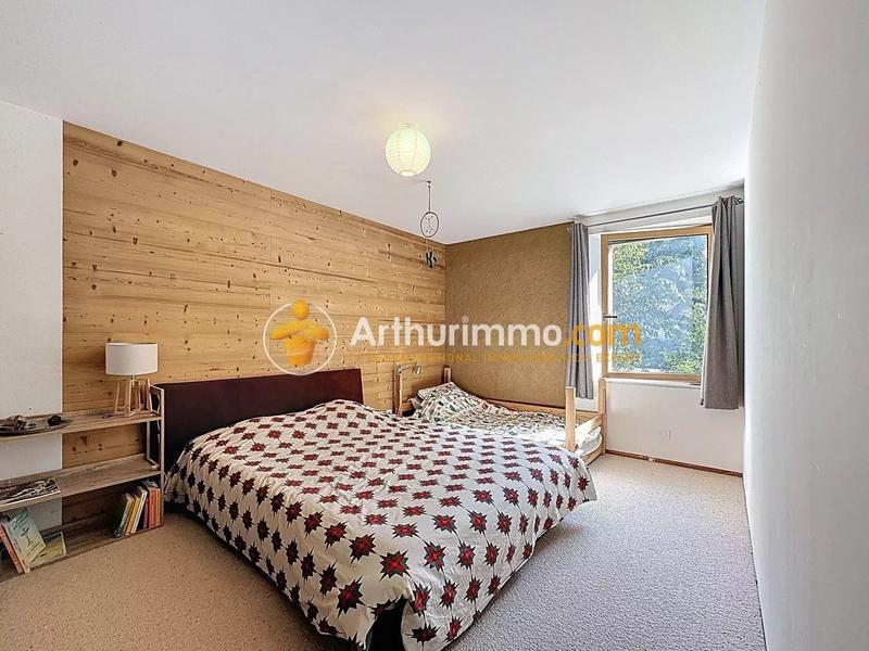 Maison - 244 m² - 5 pièces