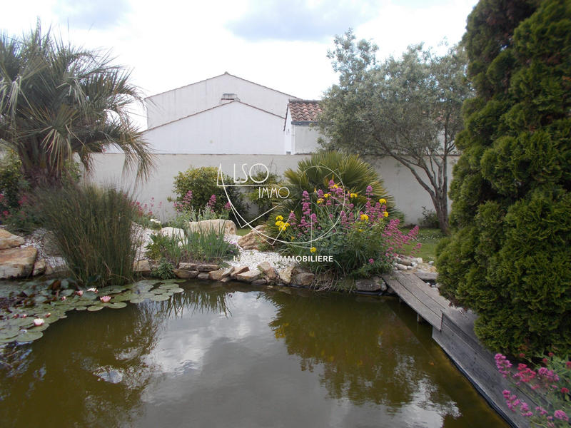 Maison - 296 m² - 8 pièces