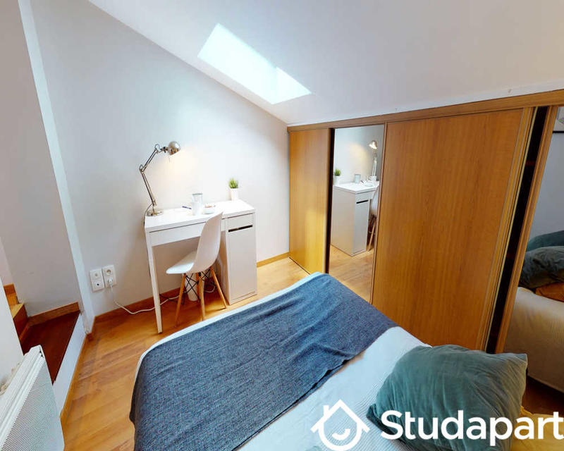 Chambre - 90 m² - 1 pièce