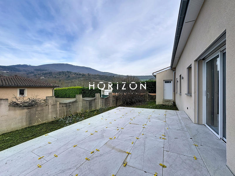 Maison contemporaine - 131 m² - 4 pièces