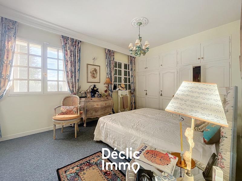 Maison - 200 m² - 5 pièces