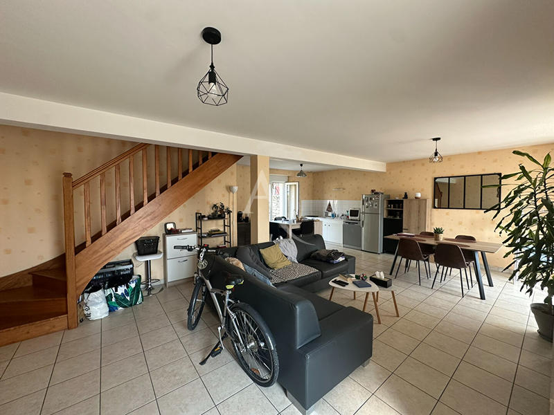 Maison - 257 m² - 12 pièces