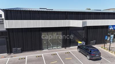 Local d'activité / Entrepôt - 581 m² - 1 pièce