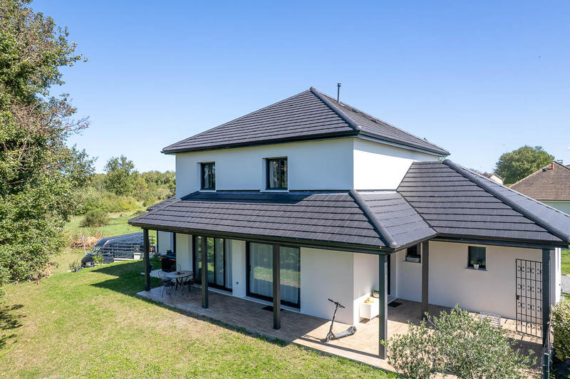 Maison - 179 m² - 6 pièces