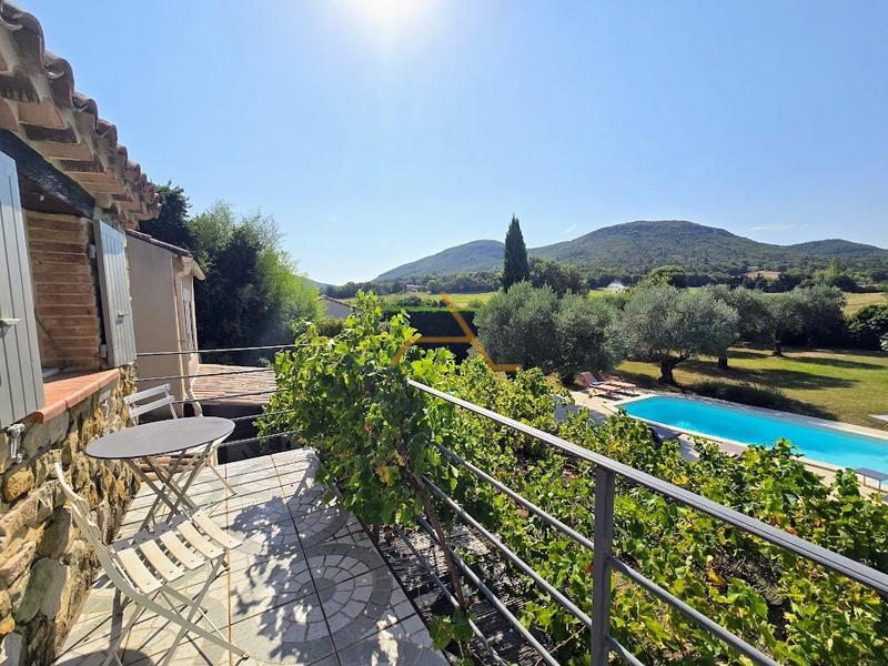 Maison en pierre - 185 m² - 7 pièces