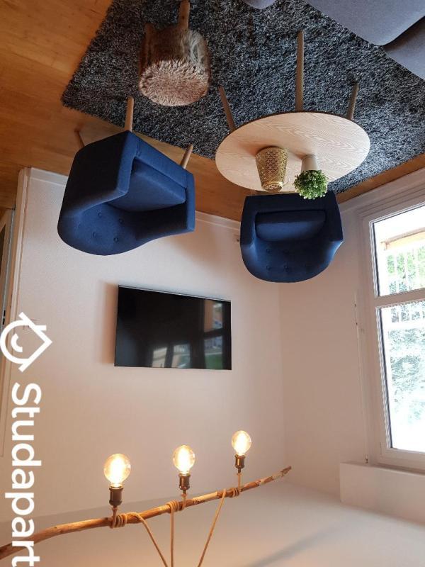 Chambre - 9 m² - 1 pièce