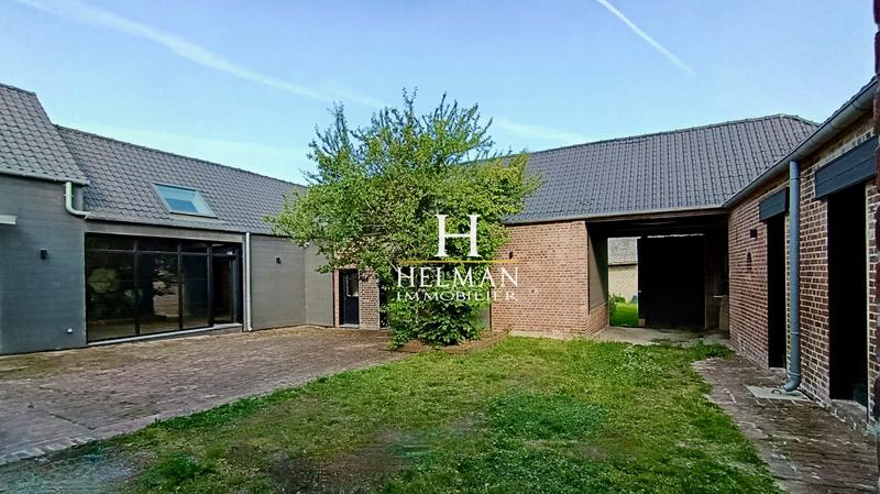 Maison - 195 m² - 7 pièces