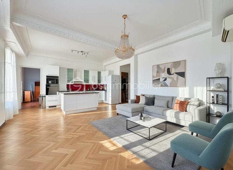 Appartement - 106 m² - 4 pièces