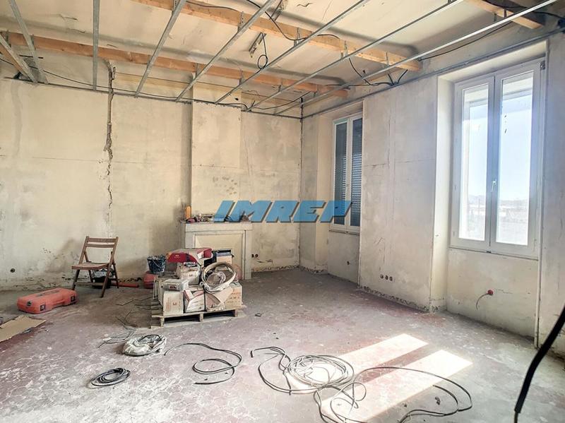 Immeuble - 154 m² - 6 pièces