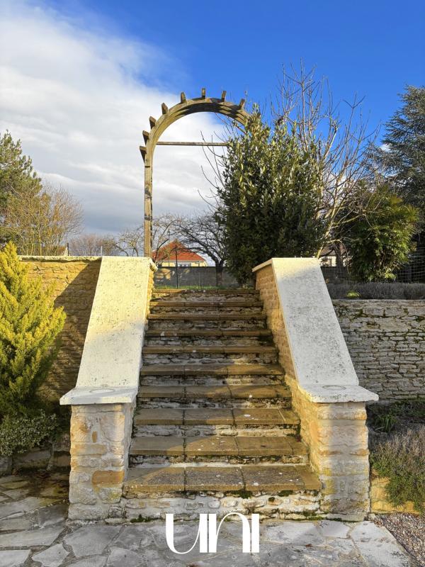 Maison - 188 m² - 8 pièces