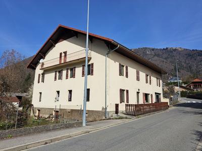 Appartement - 89 m² - 3 pièces