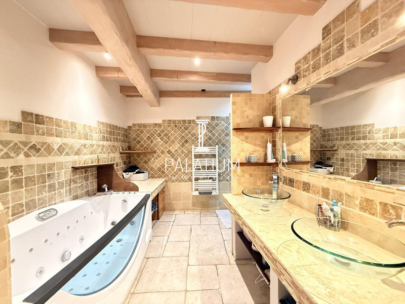 Maison - 157 m² - 5 pièces