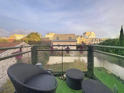 Duplex - 82 m² - 4 pièces