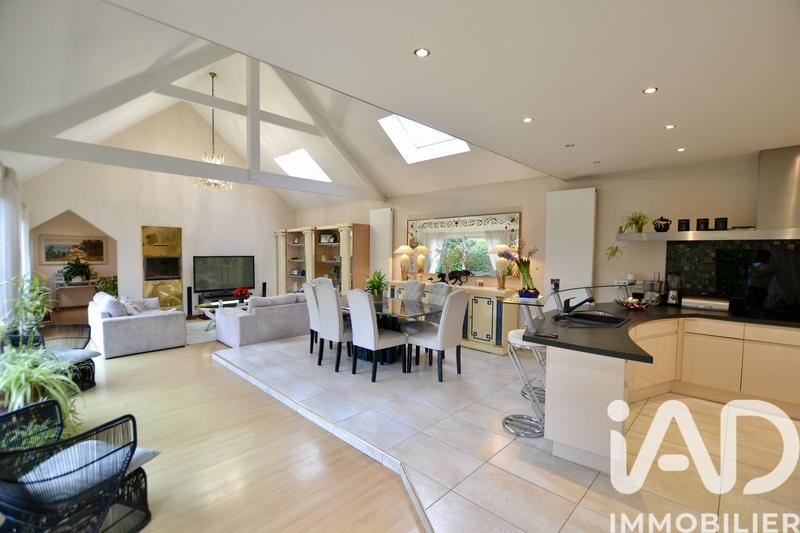 Maison de maîtres - 181 m² - 8 pièces