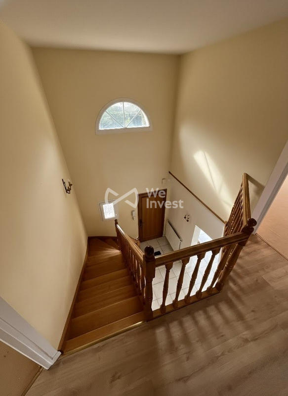 Maison - 254 m² - 12 pièces