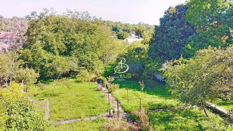 Maison - 245 m² - 6 pièces