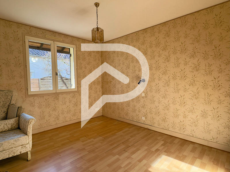 Maison - 97 m² - 5 pièces