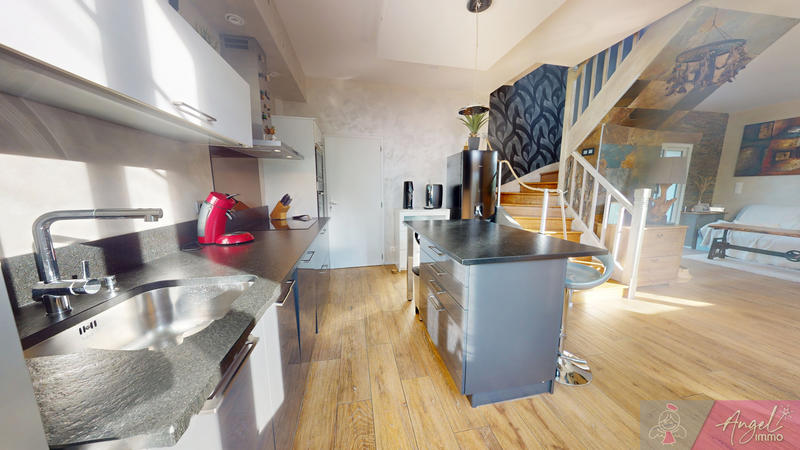 Maison - 90 m² - 5 pièces