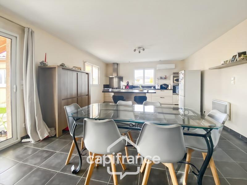 Maison - 104 m² - 5 pièces