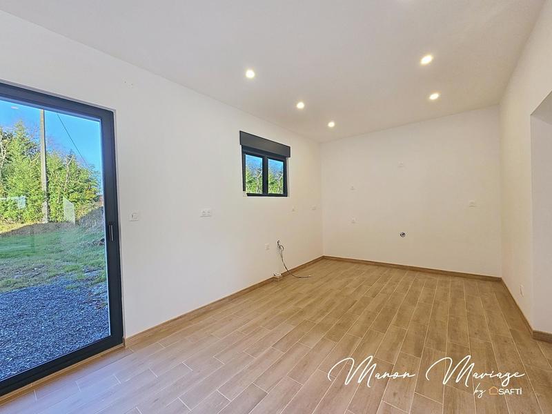 Maison - 105 m² - 4 pièces