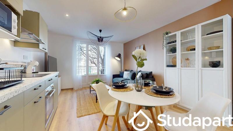 Chambre - 10 m² - 1 pièce