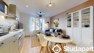 Chambre - 10 m² - 1 pièce