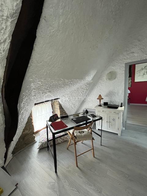 Maison en pierre - 120 m² - 4 pièces