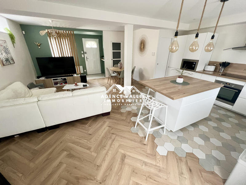 Maison - 108 m² - 6 pièces