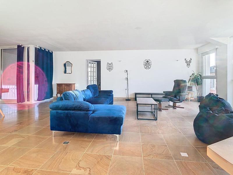 Appartement - 341 m² - 6 pièces