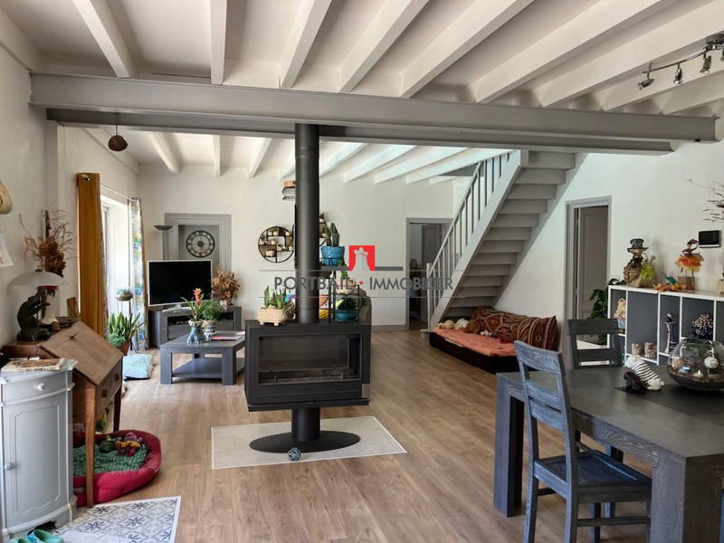 Maison - 189 m² - 7 pièces