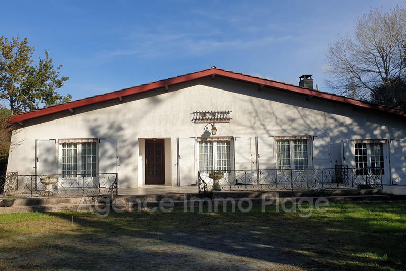 Maison - 126 m² - 8 pièces