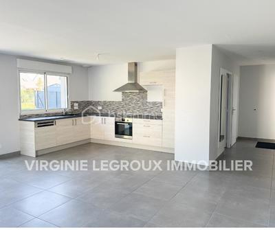 Maison - 101 m² - 5 pièces