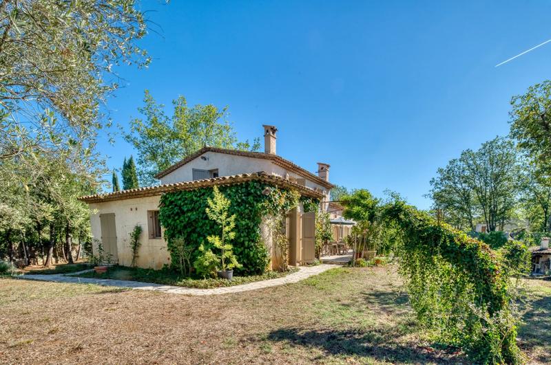 Villa - 330 m² - 5 pièces