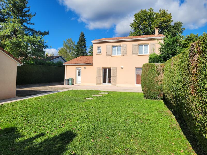 Maison - 139 m² - 7 pièces