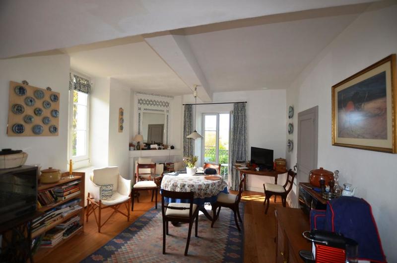 Maison - 210 m² - 7 pièces