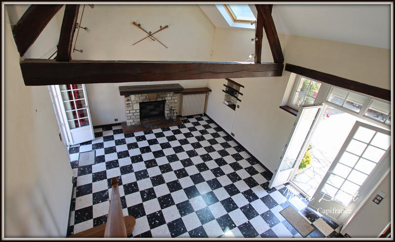 Maison - 322 m² - 11 pièces