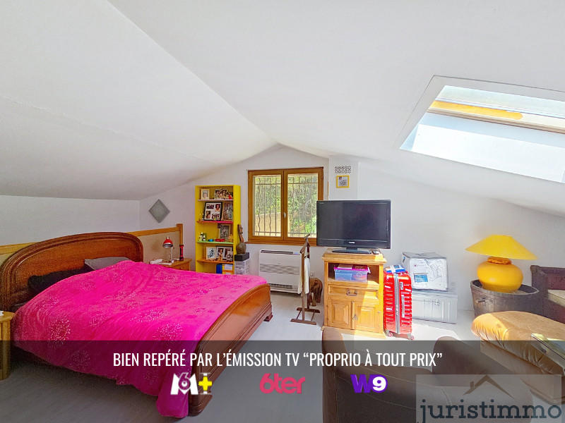 Maison - 200 m² - 6 pièces