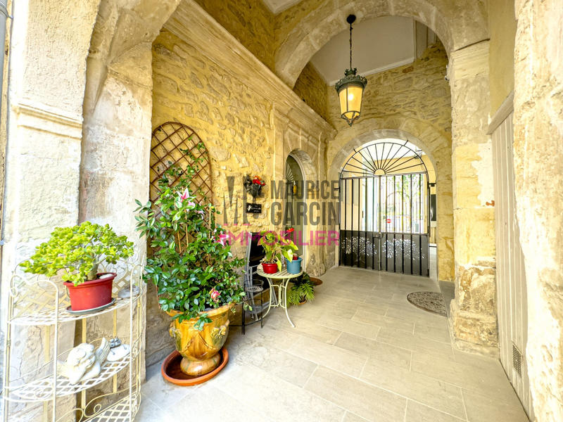 Appartement - 192 m² - 6 pièces