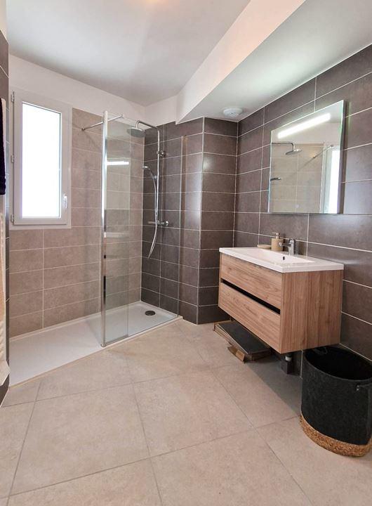 Appartement - 80 m² - 3 pièces