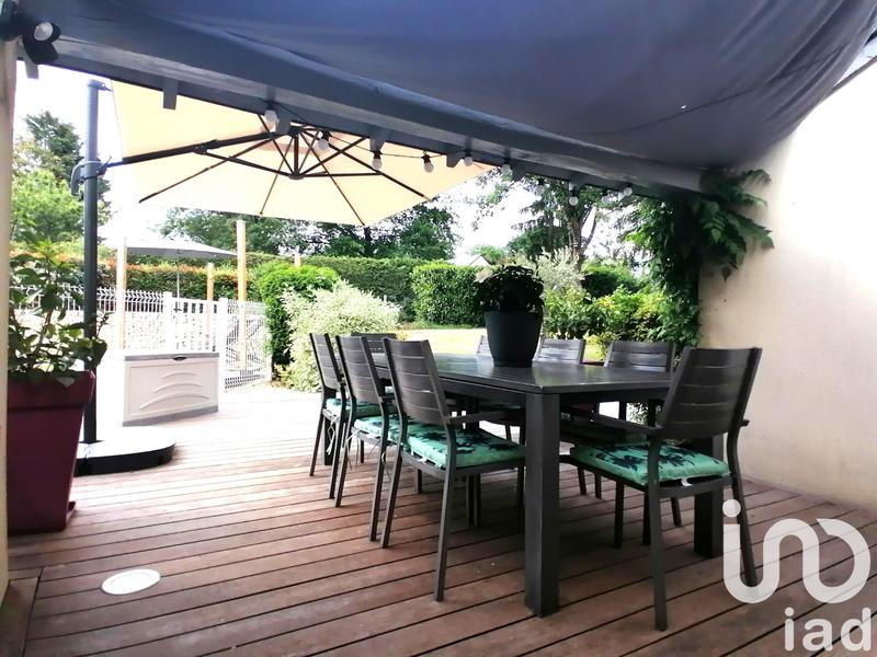 Maison - 223 m² - 8 pièces