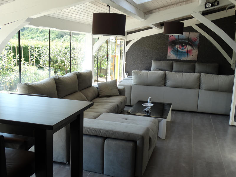 Local commercial - 1 200 m²