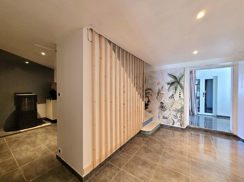 Maison - 205 m² - 6 pièces