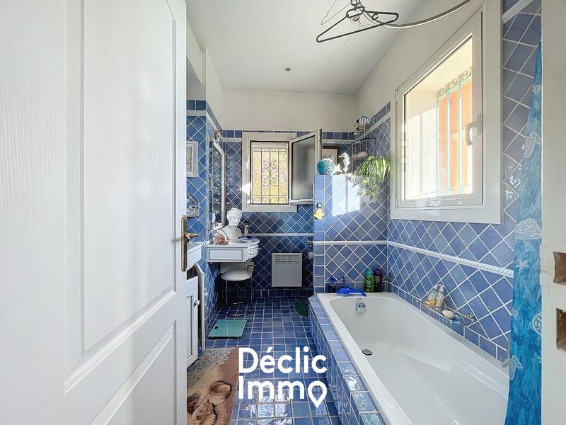 Maison - 200 m² - 5 pièces