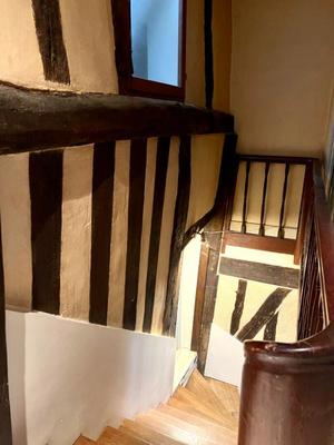 Immeuble - 145 m² - 9 pièces