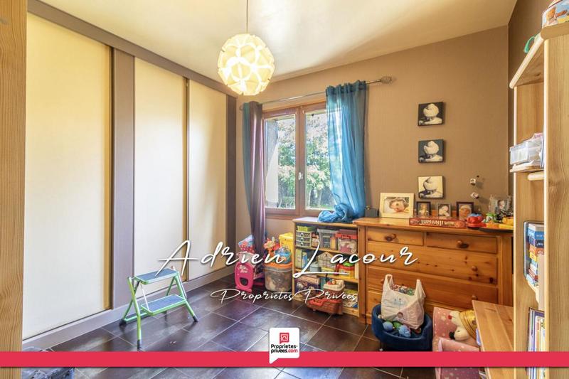 Maison - 97 m² - 7 pièces