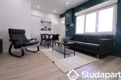 Chambre - 80 m² - 1 pièce