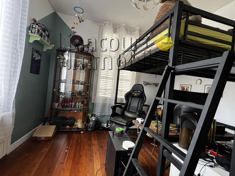 Maison - 155 m² - 8 pièces